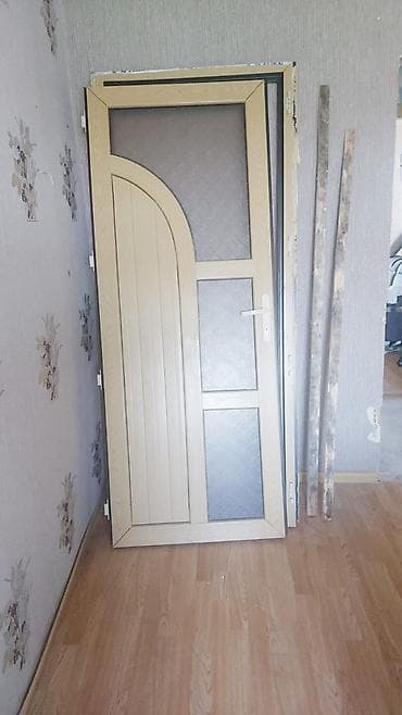 plastik ayna qapi: 2 eded plastik Qapi biri 60azn. Olcu 206x88 sm. Unvan Sumqayit — 1
