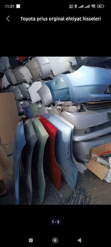 prius arxa bufer: Toyota Prius avtomobilinin müxtəlif rənglərdə olan bamperləri təklif — 5
