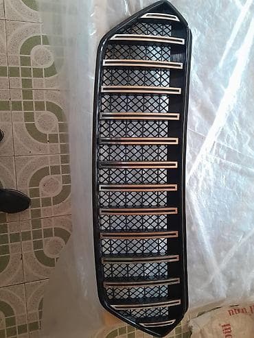 bmw 528 2012: Hyundai Santa Fe üçün ön radiator barmaqlığı (restaylinq üslubunda) — 2