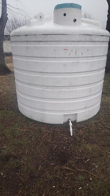 Quşçuluq avadanlıqları paketi Tərkib: - Böyük həcmli plastik su çəni