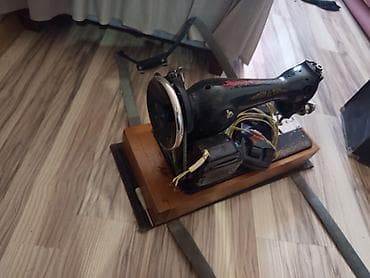 gedim: Elektrik tikiş maşını – vintaj model - Korpus: klassik qara gövdə — 3