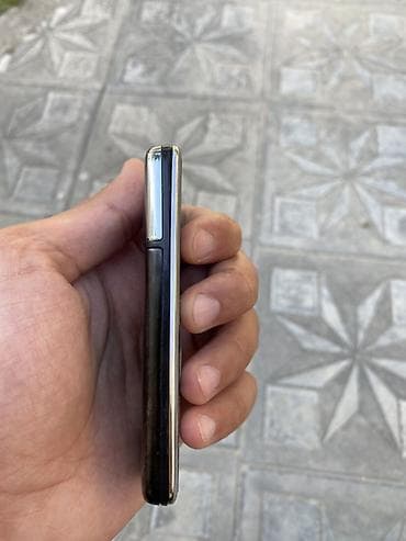 nokia 2600: Nokia 6700 Slide, rəng - Gümüşü, Düyməli — 4