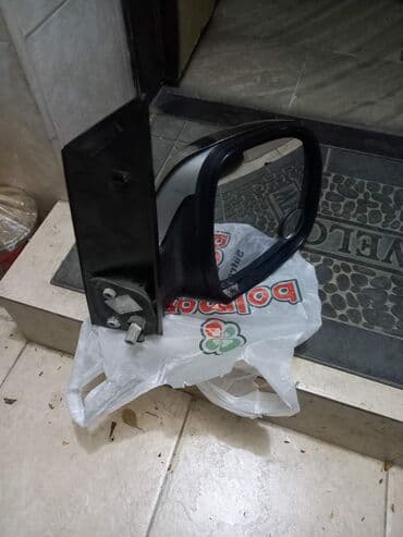Mersedes Benz Vita avtomobili üçün yan güzgülər satılır. Orijinal