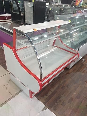 Soyuducu Paltaryuyan televizor vitrinlerin satış mərkəzi: Vitrin soyuducu (konfet, desert, qənnadı məhsulları üçün) - Ön