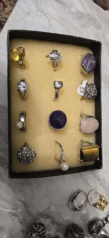 mini çanta: Bijuteriya 1azn-3azn hamisi tezedi — 1