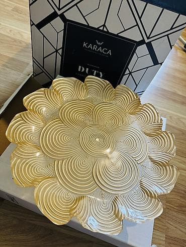 maşın şəkilli tortlar: Tort və şiriniyyat qabı, rəng - Qızılı, Şüşə — 2