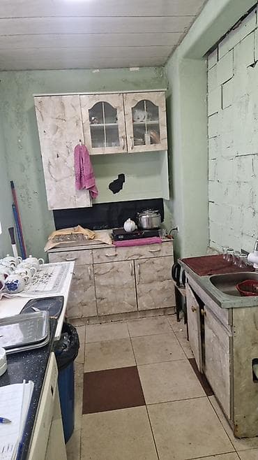 goycayda evlər: Şəhərin mərkəzinə yaxın yerləşən çay evi kimi işləmiş obyekt icarəyə — 4