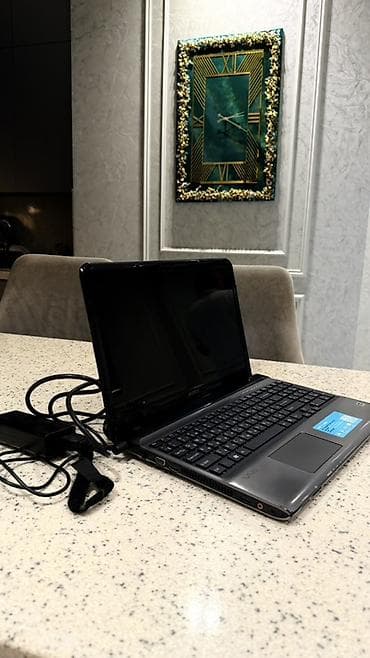 samsung notebooklar: Sony VAIO noutbuk – E Series Xüsusiyyətlər: - Ekran: 15.5" (təxmini) — 3