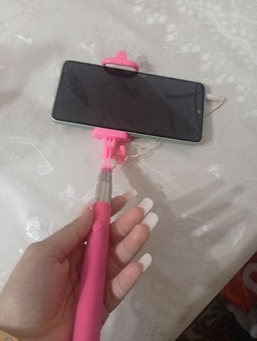 Özçəkmə çubuğu (selfie stick) – simli, mexaniki düyməli, çəhrayı rəng — 1