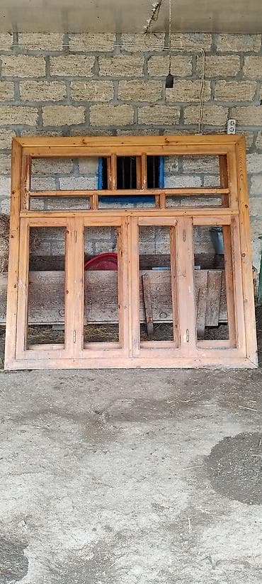 İşlənmiş Taxta pəncərə, Еni: 178 sm, Uzunluğu: 175 sm