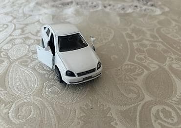 oyuncaq kassa: Ağ rəngli metal oyuncaq avtomobil modeli - Korpus: metaldan, detallı — 5