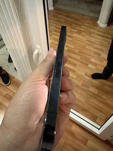 IPhone 12 Pro, 256 GB, Space Gray, Face ID — 5