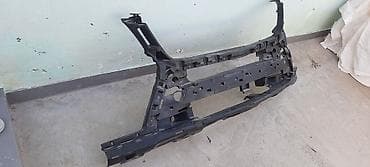 mercedes e 2: Məhsul: Avtomobil üçün ön panel dayağı/radiator üst çərçivəsi (ön “TV — 3