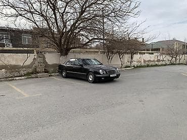 mersedes kapot: Mercedes-Benz E-Class (W210) sedan - Kuzov: qara rəng, 4 qapılı — 5