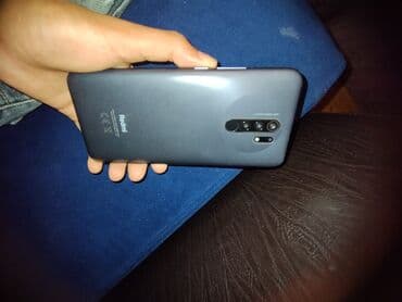 xiaomi mi 9 t: Redmi smartfon - Model xətti: Redmi (arka qapaqda loqo və CE — 1