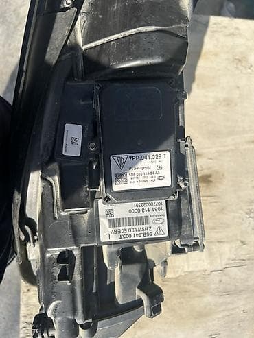porsche cayenne ehtiyat hisseleri: Sol, Yaxın və uzaq vuran işıqlar Porsche, Orijinal — 3