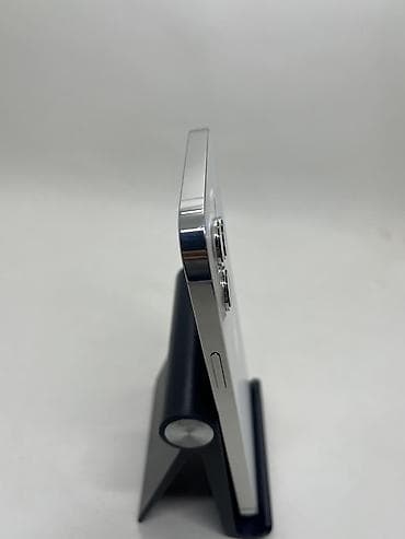 ipad 6 plus: IPhone 12 Pro Max, 256 GB, Matte Silver, Zəmanət, Kredit, Simsiz şarj — 3