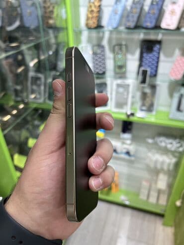 telfon ayfon: IPhone 16 Pro, 256 GB, Desert Titanium, Simsiz şarj, Face ID — 4