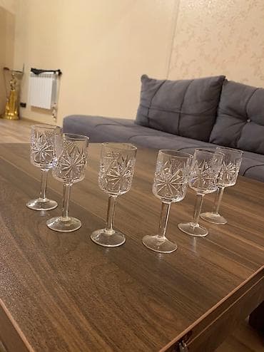 sederek ticaret merkezinde cilciraqlar: Qədəhlər — 1