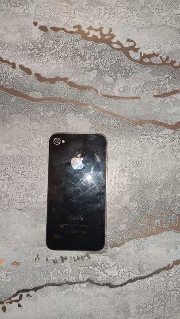 ayfon 3: IPhone 4, Qara — 2