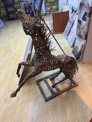 cox maraqli sekiller: Fiqur, Metal — 4