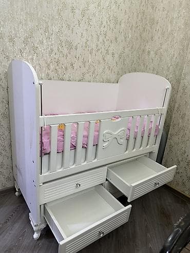 qələm seti: Oğlan və qız üçün, Dördbucaq, Beşik, Dəstsiz, Matras ilə, Yellənmə mexanizmsiz — 3