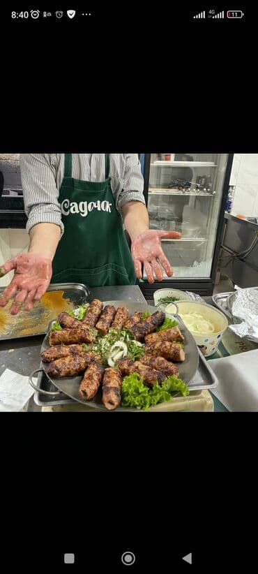 Xadimələr: Salam, mən aşpaz Yunus, 46 yaşım var, 22 ildir aşpaz — 7