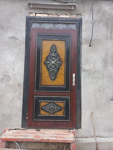 Metall qapı – dekorativ rellefli dizayn - Material: qalın metal