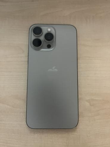 Elektronika: IPhone 15 Pro Max — 1