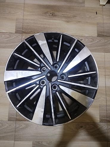 Salam changan qiyuan A05 disqisi usdunde cizig ları var eyrisi udari lalafo.az -da Salam changan qiyuan A05 disqisi usdunde cizig ları var eyrisi udari