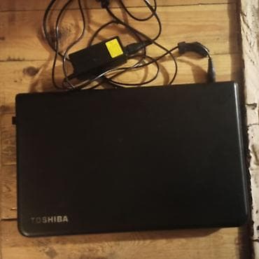 Toshiba noutbuk + adapter və çanta.Çox az işlenib.Real alıcıya cüzi