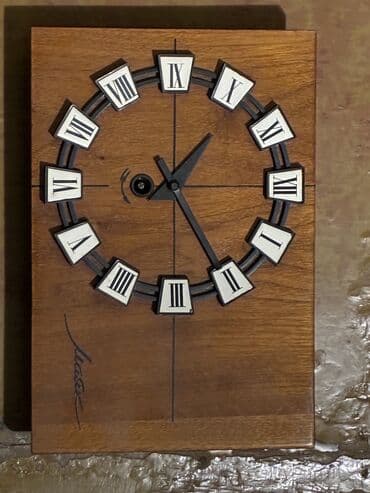 dunya siyasi xeritesi: Divar saatları, Mexaniki — 1