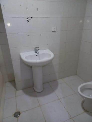 Mənzillər: 1 otaqlı mənzil – studio tipli mətbəxli Planlaşdırma: - Geniş — 5