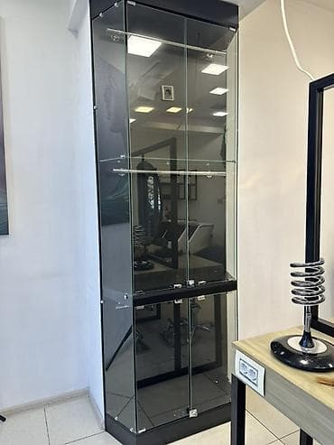 resepsion stol: Salon üçün modul mebel və vitrin dəsti - Rəng: qara (mat), iş səthi — 8