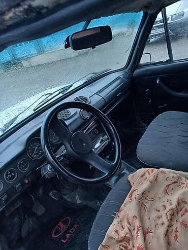 teker alisi: VAZ (LADA) 2101: 1.6 l | 1980 il 180 km Sedan — 6