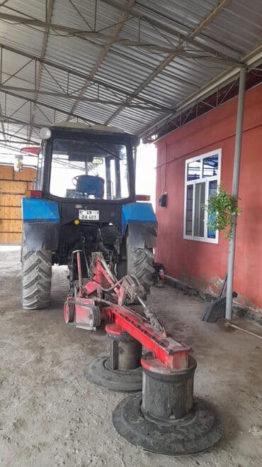 traktor şəkilləri: Belarus 82 traktor satılır ili 2009 sənədləri qaydasındadır — 3