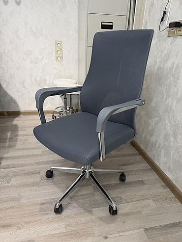 reception masa: Təkərli, Qolları tənzimlənmir, Parça — 1