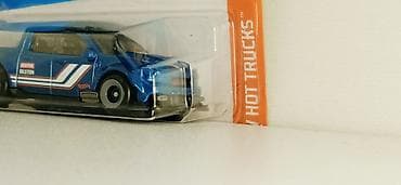 elektro gitara satilir: Hot whels 2 ədəd.Dəmirdi — 7