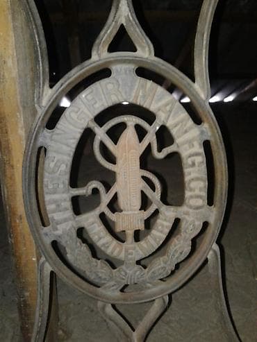 Музыкальные инструменты: Məhsul: Singer tikiş maşınının orijinal çuqun ayaq dəsti (pedallı — 1