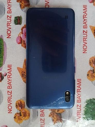 nokia ucuz telefon: Samsung A10e, 32 GB, rəng - Göy, Sensor — 2