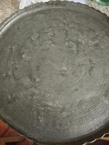 çəkic: Məhsul: Əl işı ilə zərif naxışlanmış antik metal mis/bürünc sini — 1