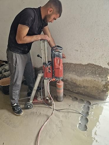 cin dili kursu: Beton və dəmir-beton konstruksiyalarda almaz qurğu ilə dəlik açma — 8