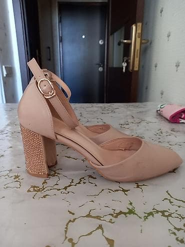 Ölçü: 39, rəng - Bej, İşlənmiş