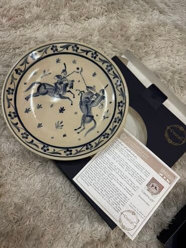 qus resmi: Ənənəvi dekorativ keramik boşqablar – “Dastan” seriyası - Dəst: 2 — 1