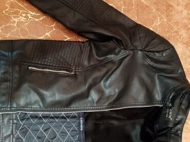 Tezedi 45manatdi.Razmer balaca olduğu üçün satılır.Tezed,i