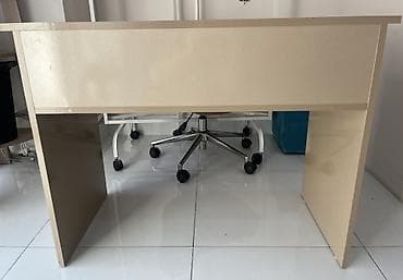 İşlənmiş, İşçi üçün, Dördbucaq masa