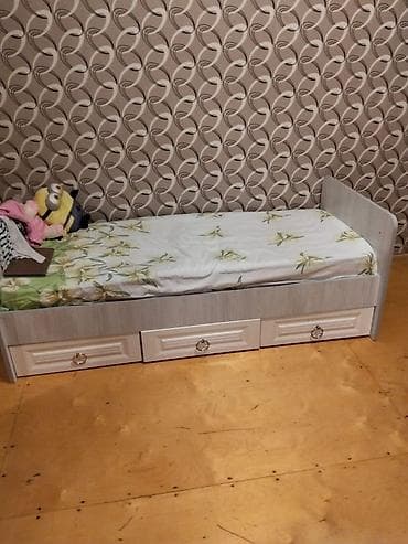 Sekıne Carpayi 50 azn satilir‼️unvan insaatcilar kod8892y sekine — 1