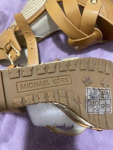 Босоножки, сандалии, шлепанцы: Michael Kors originaldir (185 evroya alinib Avropada) 38-38,5 olcude — 4