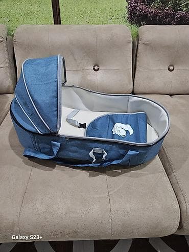 1 yaş: Çıxarıla bilən beşikli araba, Yaş: <1 ay — 2