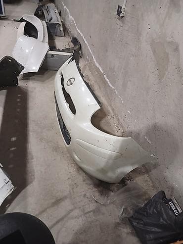 Bamperlər, buferlər: Nissan Juke arxa bufer ve Nissan mikra ön bufer.Elave melumat ucun — 3